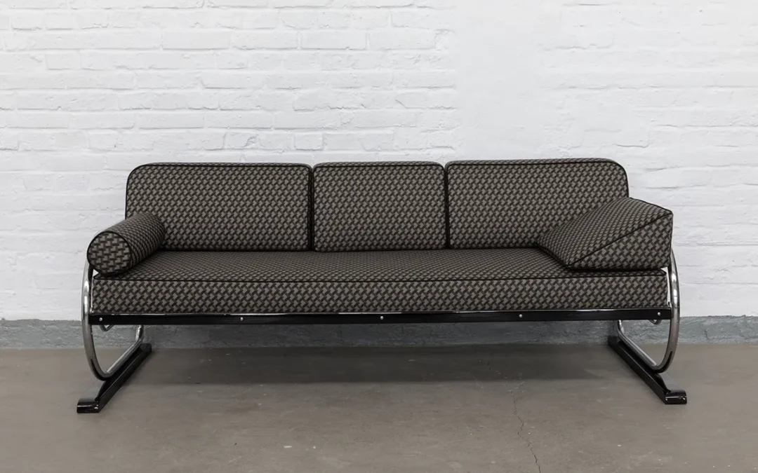 Bauhaus Tubular Steel Couch by Hynek Gottwald in Streamline Design