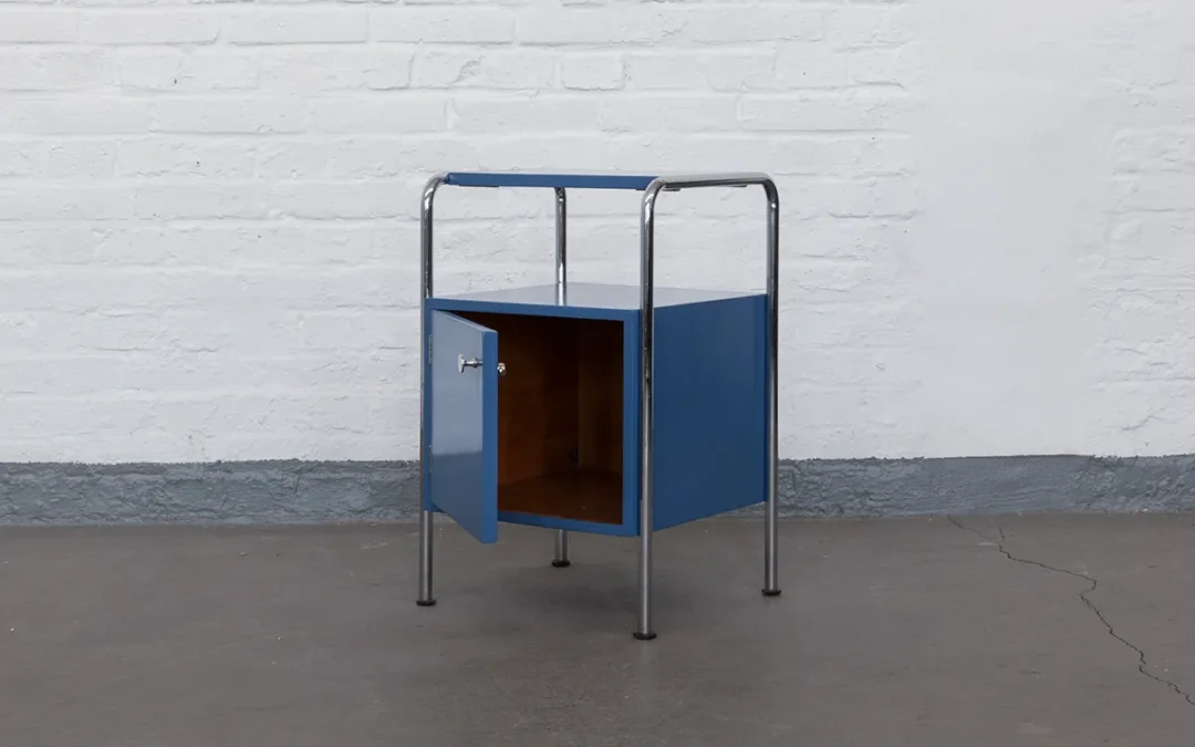 robert-slezak-nachttisch-bauhaus-blau-1930er-114