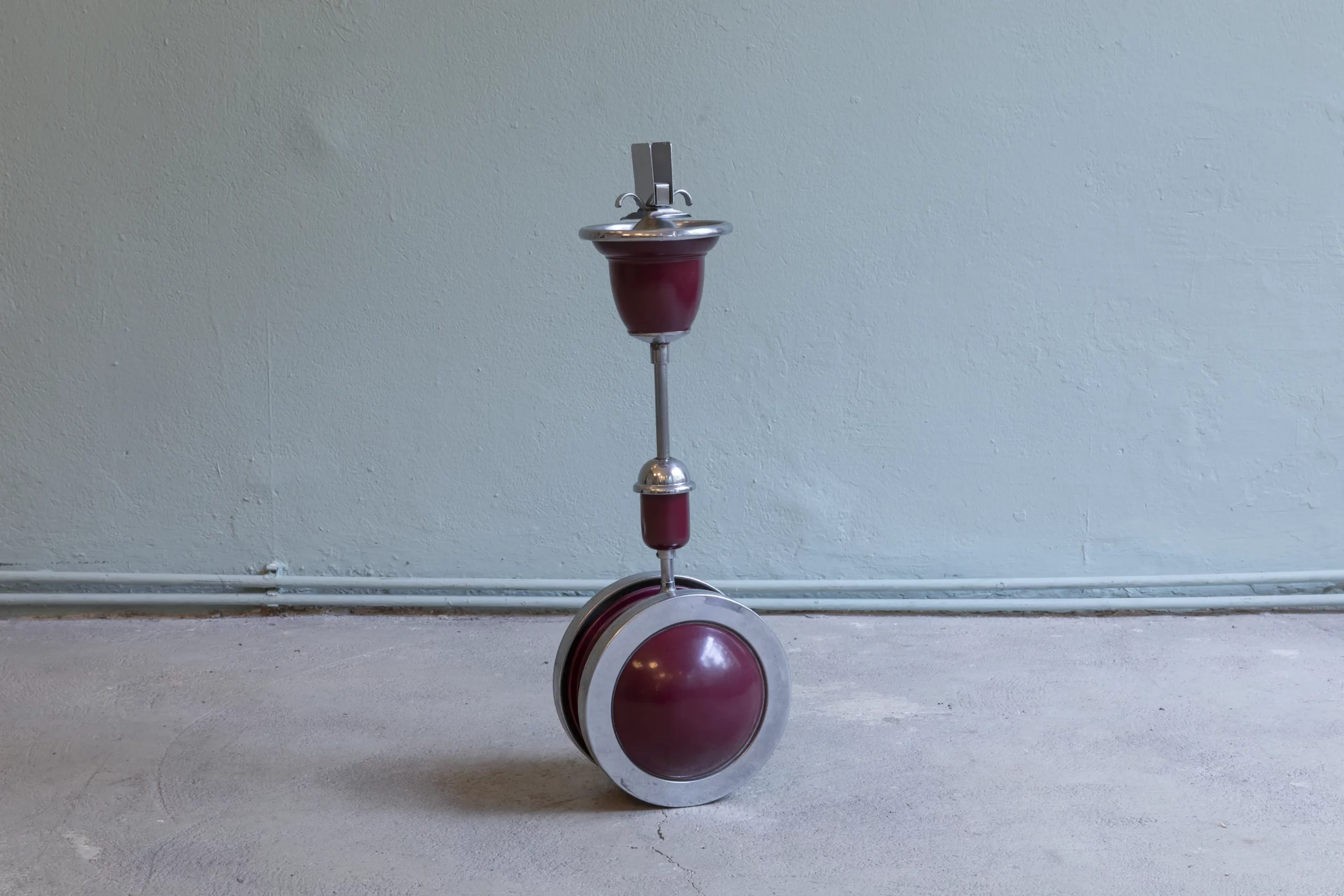 Belmet “Rollador” smoking stand – american Art Deco design of the 1920s